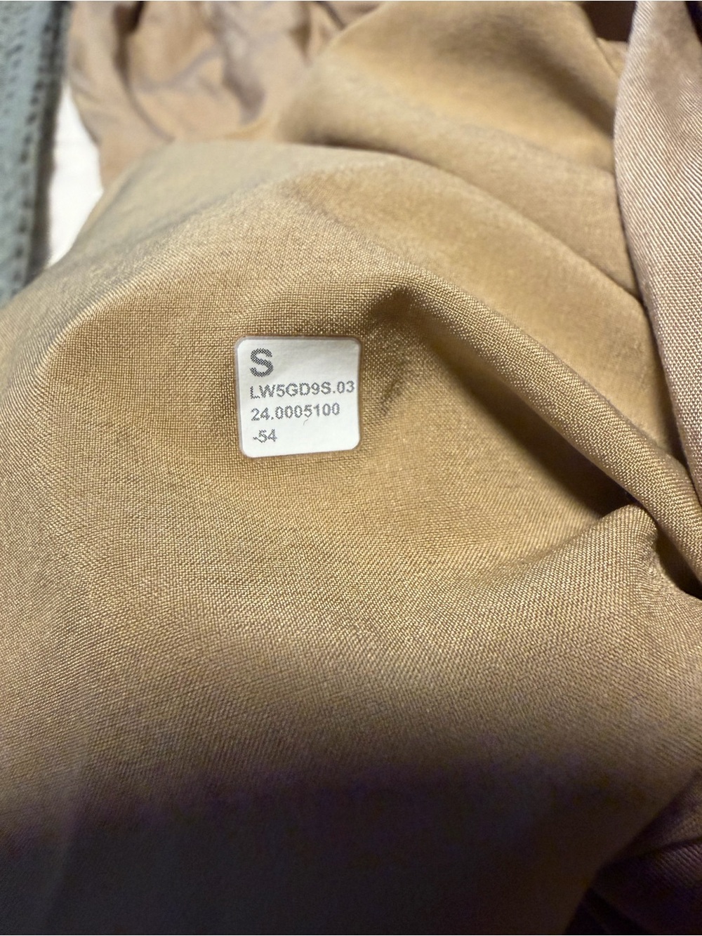 Lululemon Lightweight Adjustable Mid-Rise Cargo Pant - Picture 3 of 4